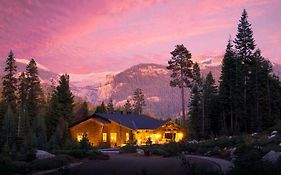 Wuksachi Lodge